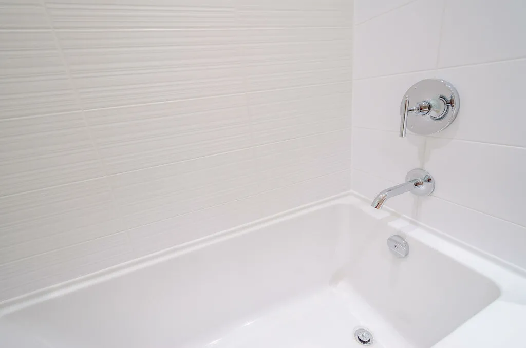 Toronto Bathtub Reglazing