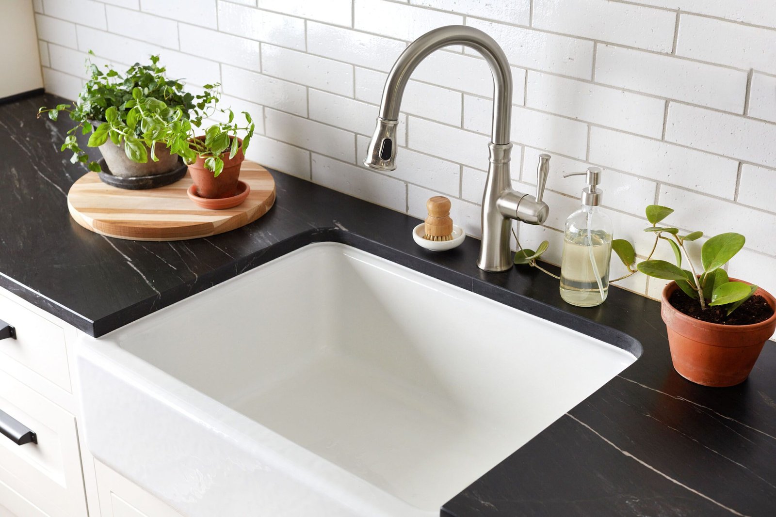 bathtub refinishing